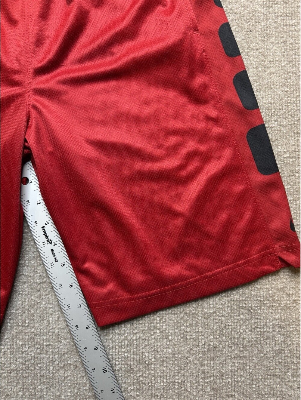 Boy's Youth Med Nike Dri-Fit Red Basketball Shorts (1156) - Picture 10 of 12